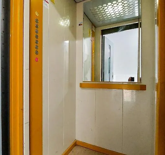 Comfy&bright 2bd Family-friendly Amazing View Bucharest